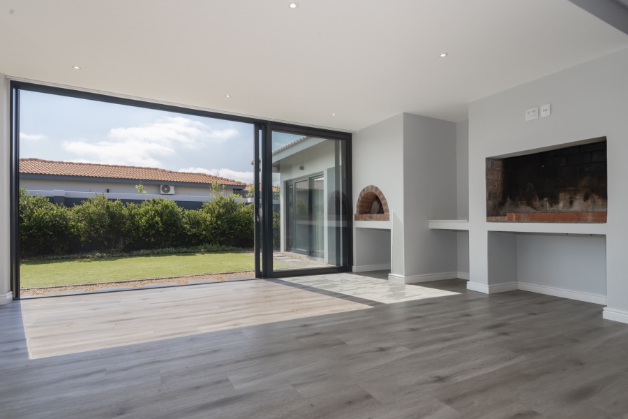 4 Bedroom Property for Sale in Langebaan Country Estate Western Cape